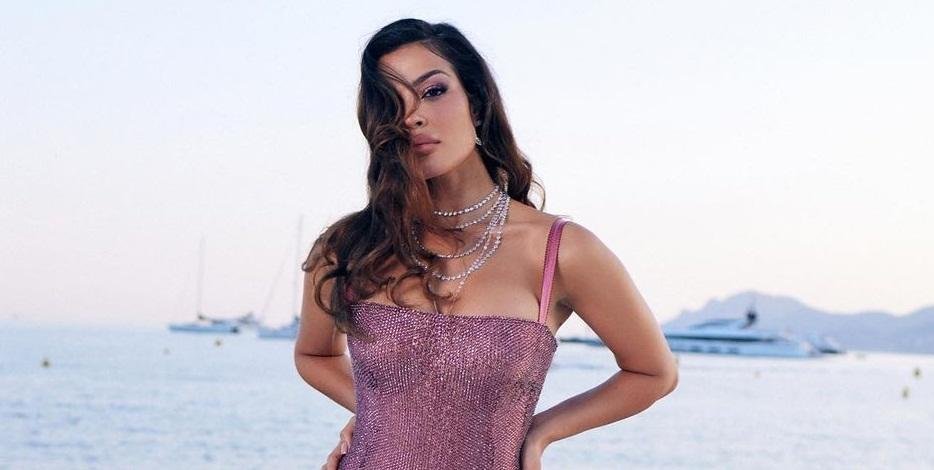 نادين نسيب نجيم تطرح سؤال على جمهورها..