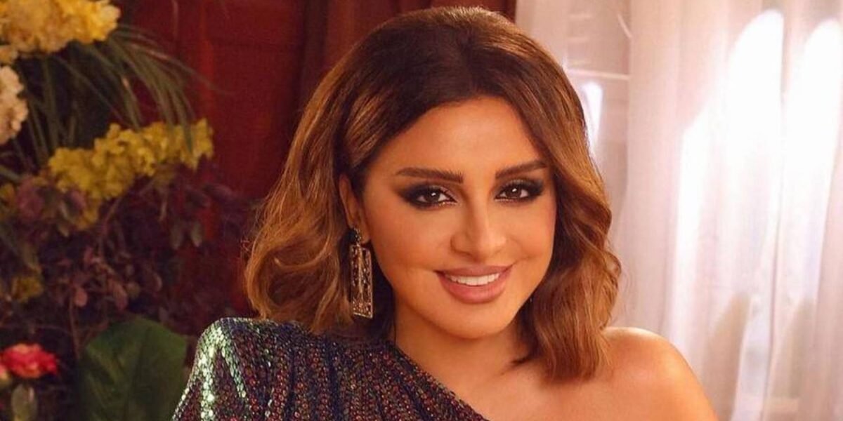 أنغام تردّ على جدل السيجارة ورقصها في “سيبك إنت”
