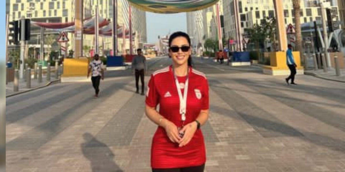 اختيار ستاريه رئيسي كقائدة مشجعي المنتخب الايراني في كأس عالم قطر ٢٠٢٢