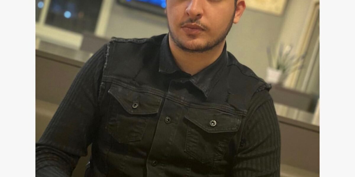 بــ الإصرار والجمال تميز هو ،،، ساهر منذر إحفظوا هذا الإسم