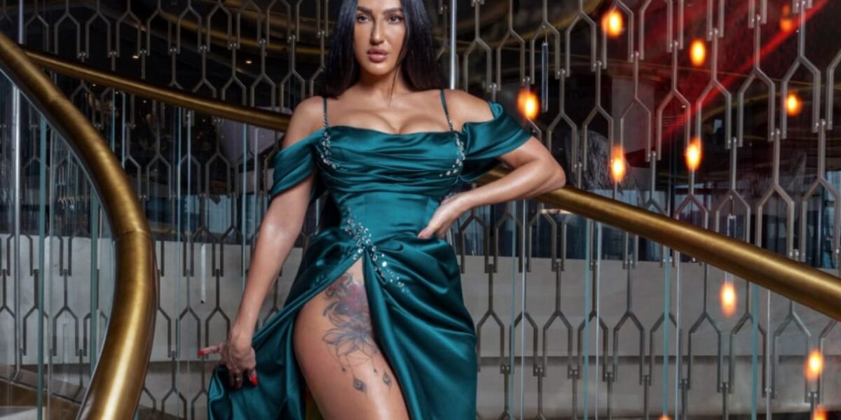 جلسة تصوير جديدة للمؤثرة اللبنانية “Carol Atieh”