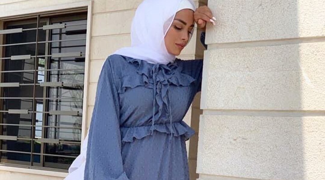من الأخير، الفنانة ألحان حديث الناس في أول ظهور لها…