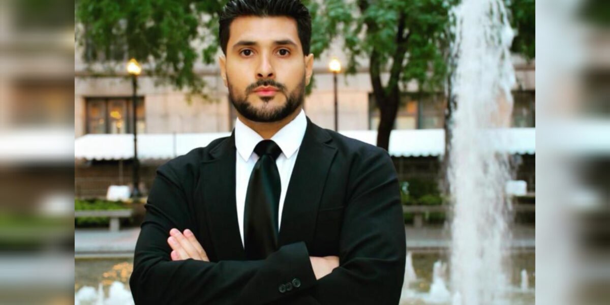 من شيكاغو إلى القمة رحلة Mohammad Ayman Owaynat في عالم المحاماة
