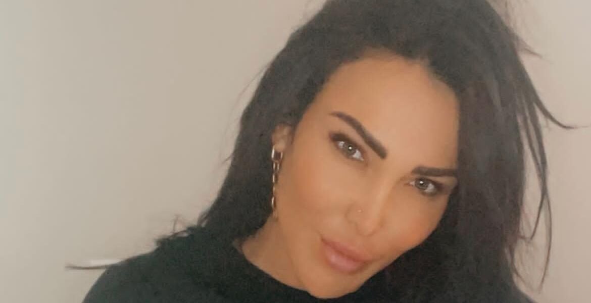 نتالي حجيج الشهيرة بـ “جعدانيستا” تتربع على عرش القلوب بخفة ظلها