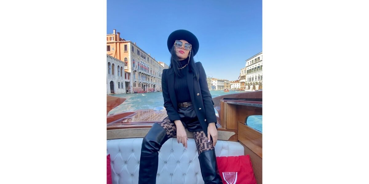 Supermodel Nesrin Sanad in Venice: A New Beauty Center - صورة مميزة Supermodel Nesrin Sanad in Venice: A New Beauty Center