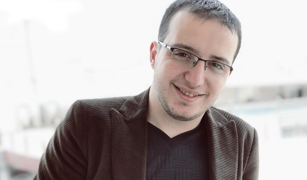أحمد حجار مدير أعمال المشاهير في مواقع التواصل الاجتماعي…